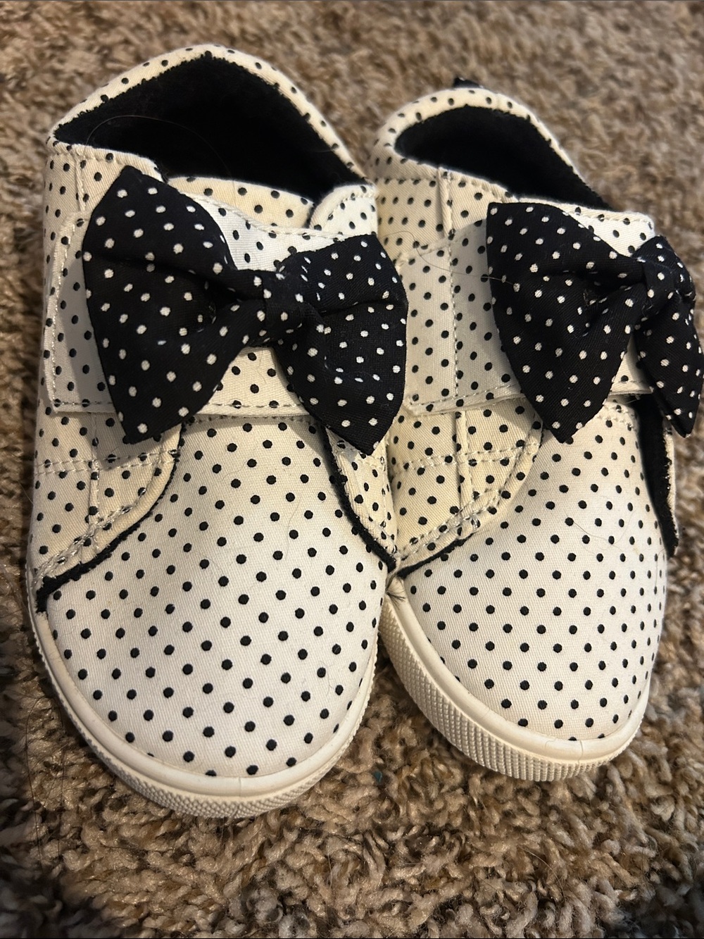 jumping beans White Sneakers with Black Polka Dots and Black Bows